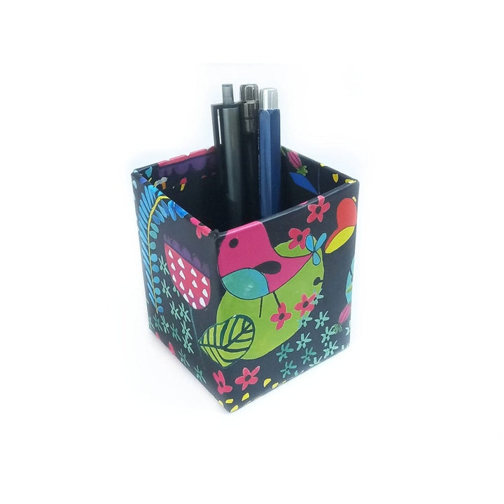 Gifts of Love Pen Stand Owlskool