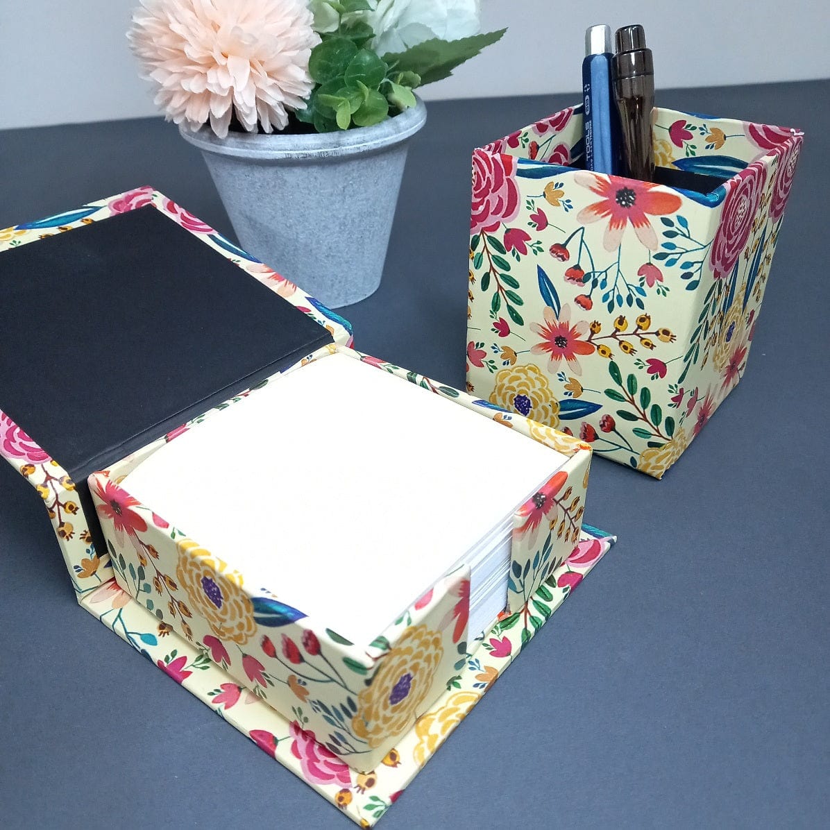 Gifts of Love Camellia Pen Stand & Slip Box Combo